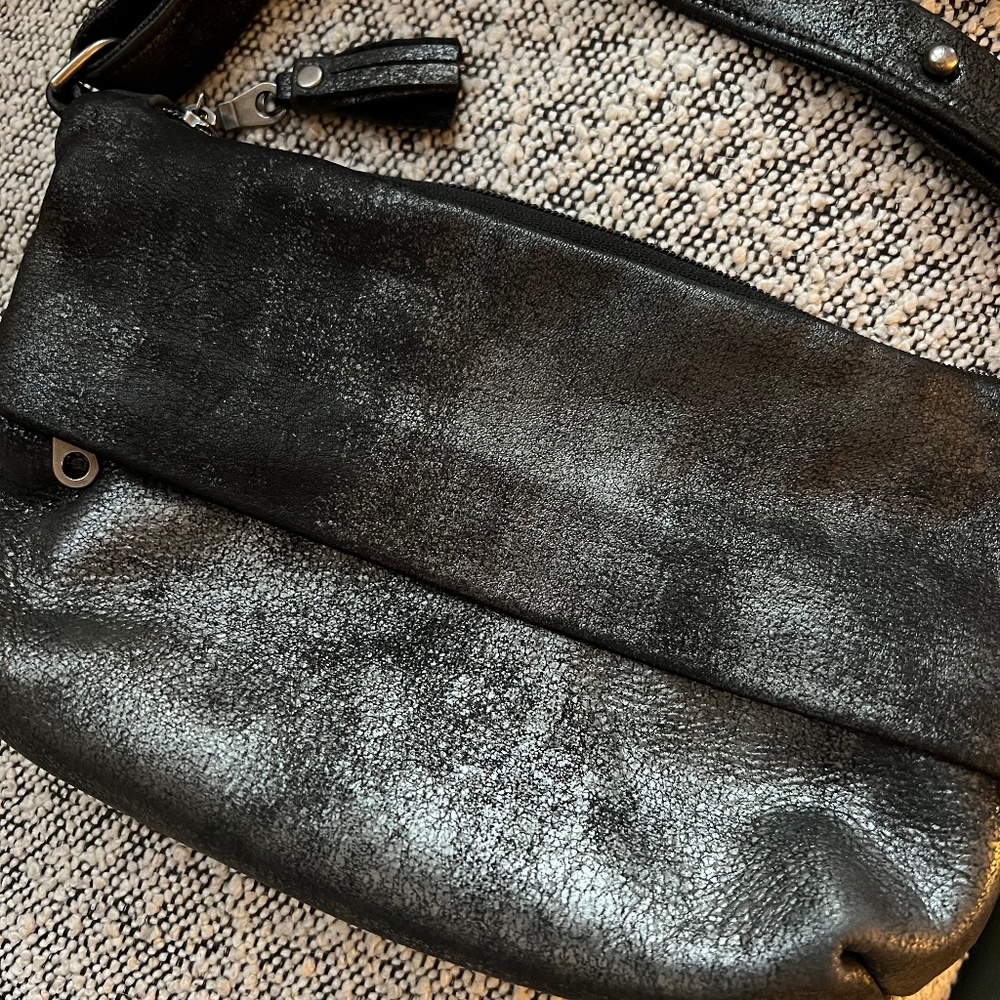 Artisan Crossbody Bag - black/pewter metallic